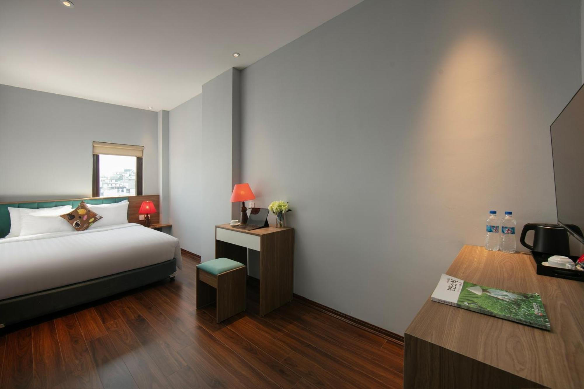 Lakeview Backpackers Hostel & Rooftop Bar Hanoi Exterior foto